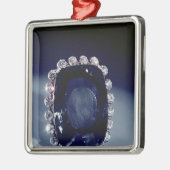 De Logan Brooch Metalen Ornament (Links)