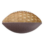 De look van Lacquer Wicker Basketweve Texture American Football (Gedraaid 90)