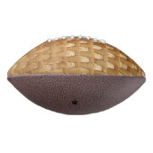 De look van Lacquer Wicker Basketweve Texture American Football (Gedraaid 270)