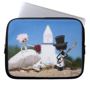 De looks van November Rain in beeld door de Fubby' Laptop Sleeve