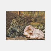 De luipaard zal met kind-Isaiah 11 liggen Fleece Deken (Voorkant (Horizontaal))