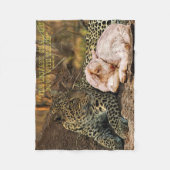 De luipaard zal met kind-Isaiah 11 liggen Fleece Deken (Voorkant)