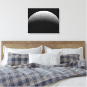 De maan van Saturnus Enceladus Canvas Afdruk (Insitu (Slaapkamer))