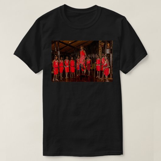 De Maasai-Mannen en de pompdatum T-shirt (Design voorkant)