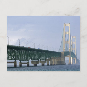 De Mackinac Bridge die de Straat van 2 overspant Briefkaart