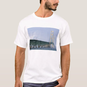 De Mackinac-brug die de Straat van 2 overspant T-shirt