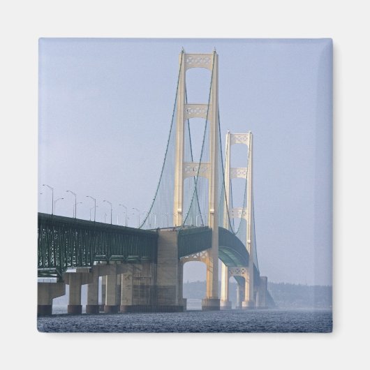De Mackinac-brug overspant de Straits of Magneet (Voorkant)