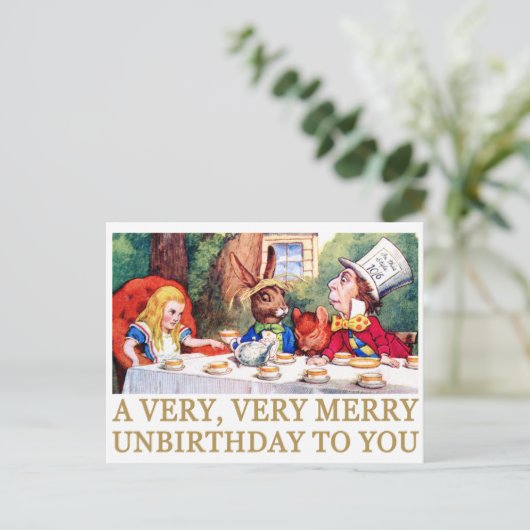 DE MAD HATTER WIST EEN MERRY UNBIRTHDAY. FEESTDAGENKAART (Staand voorkant)