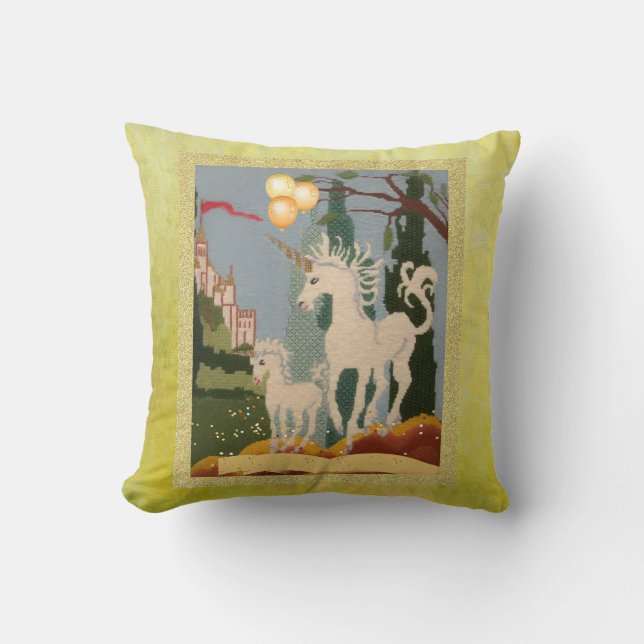 DE MAGIE VAN UNICORNS EN NEEDLEPOINT KUSSEN (Voorkant)