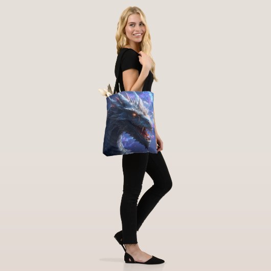 De magische draak tote bag (Op model)
