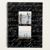 De manuscripten wachten op de Heer Drie Zwarte Fot Planner (Voorkant)