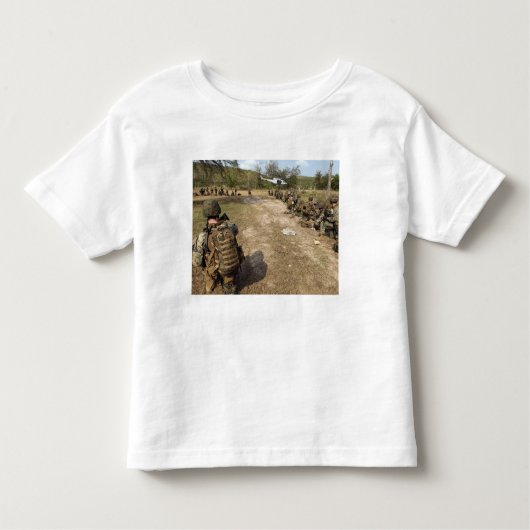 De Marines van de V.S. verstrekken veiligheid als  Kinder Shirts (Voorkant)