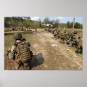 De Marines van de V.S. verstrekken veiligheid als  Poster (Voorkant)