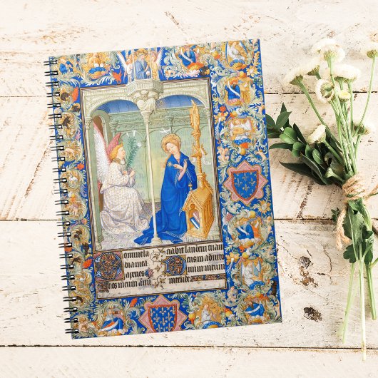 De mediane verlichte handschrift van de aankondigi notitieboek