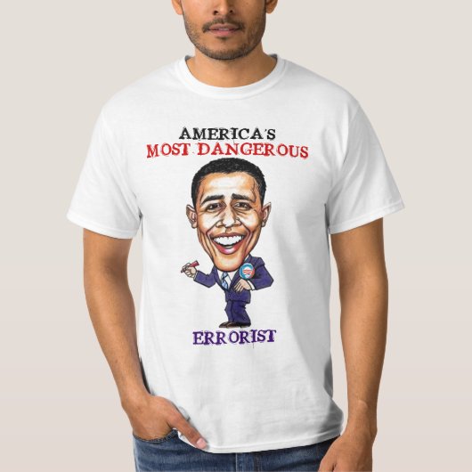 DE MEEST GEVAARLIJKE AMERIKA T-SHIRT (Voorkant)