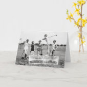 De Meisjes die van de vin Golf, 1926 spelen Kaart (Gele Bloem)