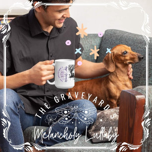 De melancholische slaapliedje van het kerkhof koffiemok