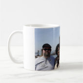 de mensen gaan naar manhattan koffiemok (Links)