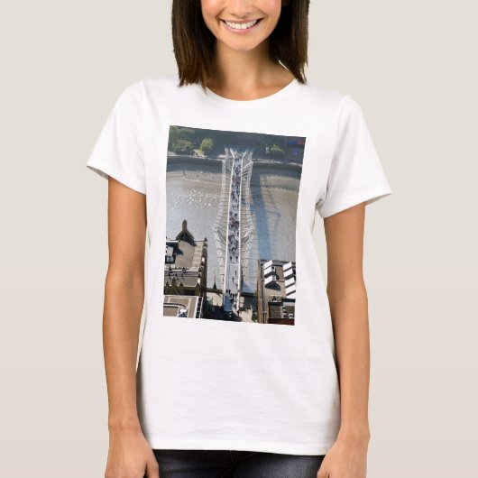 De Millenniumbrug T-shirt (Voorkant)