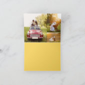 De minnaars knopen het Huwelijk van de Bomen van Bedankkaart (Binnen)