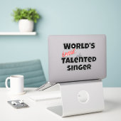 De minst getalenteerde zanger ter wereld sticker (Laptop op bureau)