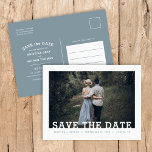 De Moderne Bekleding van de Foto van de Typografie Aankondigingskaart<br><div class="desc">De betaalbare douane gedrukte bruiloft sparen de briefkaarten van de Datum met een gemakkelijk te gebruiken sjabloon en volledig editable doopvonten en kleuren. Dit coole minimalistische ontwerp is voorzien van een eenvoudige fotobedekking met moderne slab serif-lettertypen. Pas het aan met je trouwgegevens en je verloving foto met extra details aan...</div>