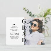 de moderne eenvoudige aankondiging van het afstude (Staand voorkant)