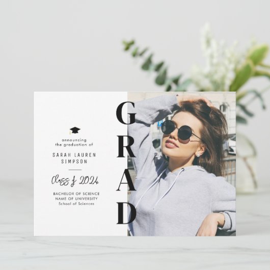 de moderne eenvoudige aankondiging van het afstude (Staand voorkant)