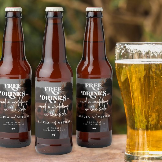 De moderne fotovrije bruiloft van de drink bewaart bier etiket