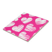 De moderne roze en witte Doodled Heart Valentijnsd Tegeltje (Zijkant)