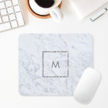De moderne Witte Muismat van het Marmeren Douane M<br><div class="desc">Op maat ontworpen monogram muismat met een modern wit marmeren achtergrondontwerp met een gepersonaliseerd monogram in een zilveren glitter lijst.</div>