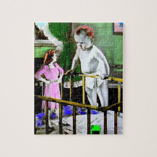 De moeder van 1940 en haar grote baby legpuzzel (Verticaal)