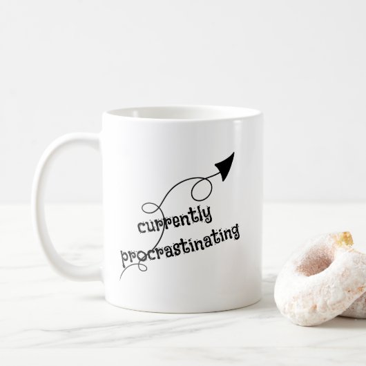 De Mok van de Pijl van de momenteel Procrastinting (Met donut)