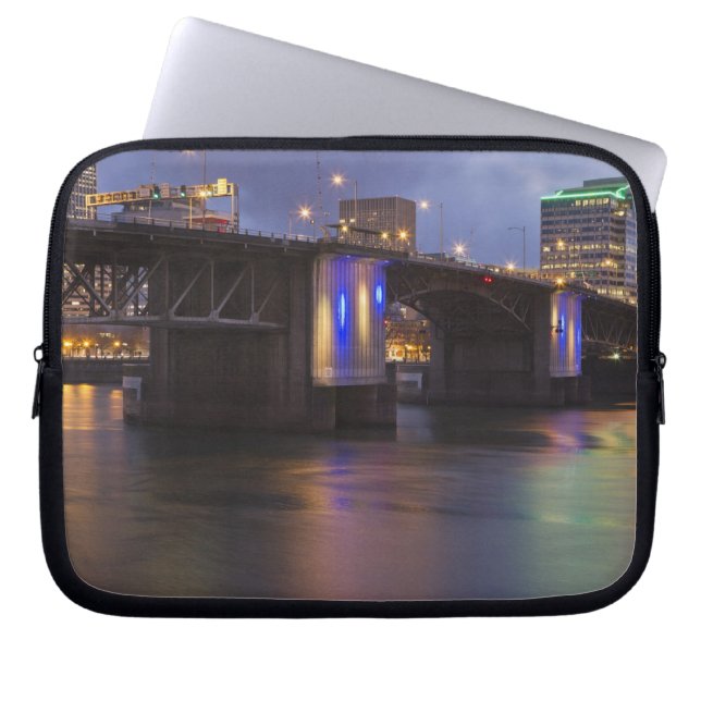 De Morrison-brug over de Willamette-rivier Laptop Sleeve (Voorkant)