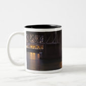 De Morrison-brug over de Willamette-rivier Tweekleurige Koffiemok (Links)