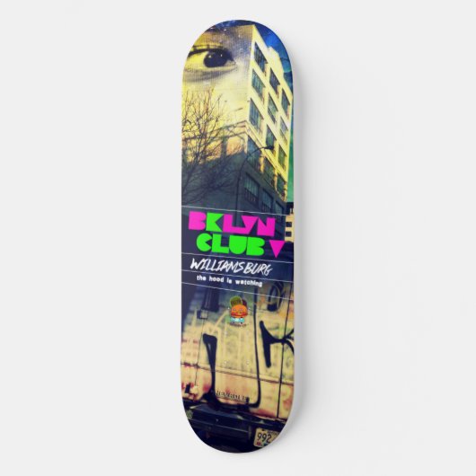De motorkap kijkt naar 2012 persoonlijk skateboard (Voorkant)