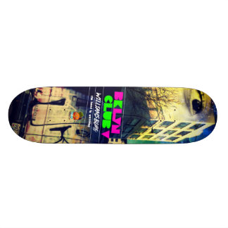 De motorkap kijkt naar 2012 persoonlijk skateboard