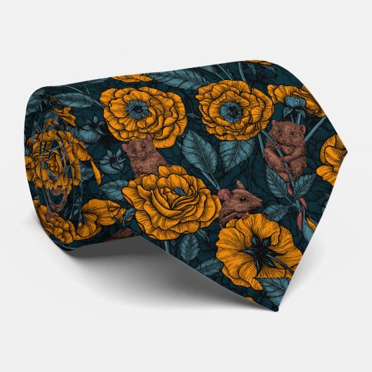 De muizenpartij in het oranje en blauw stropdas (Opgerold)