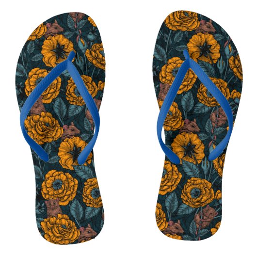 De muizenpartij in het oranje en blauw teenslippers (Voetbed)