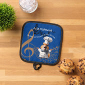 De muziekliefhebber van de zusters kookt muis pannenlap (Top down)