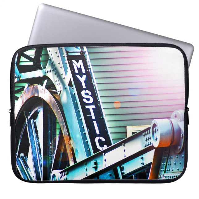 De Mystic River Drawbridge zoals ik ze zie Laptop Sleeve (Voorkant)
