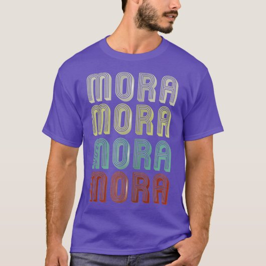 De naam is Mora in Retro Disco Funny T-shirt (Voorkant)