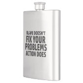 De naam lost uw problemen niet op Actie doet Flacon (Links)