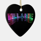 De naam Melanie in 3D-lichten (foto) Keramisch Ornament (Rechts)