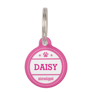 De naam van de hond Microchipped roept Mijn Mensen Huisdierpenning