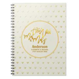 De New Mr en Mrs. (naam, date) Wedding Gold Hearts Notitieboek