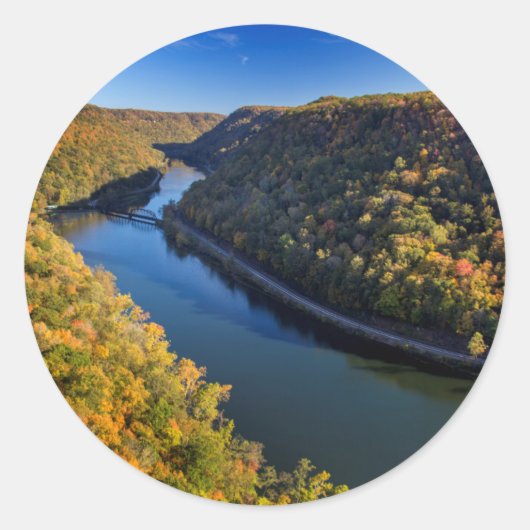 De New River Gorge in Hawks Nest State Park Ronde Sticker (Voorkant)