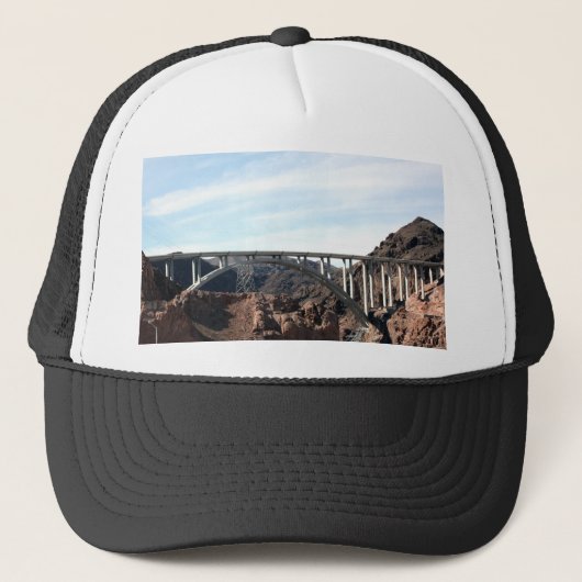De nieuwe Hoover Dam Bypass Bridge Trucker Pet (Voorkant)