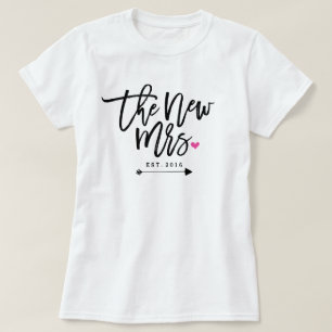 De nieuwe mevrouw Est. Uw trouwjaar T-shirt