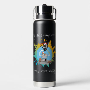 De ninja-bewegingen van mijn kat houden me bezig m waterfles
